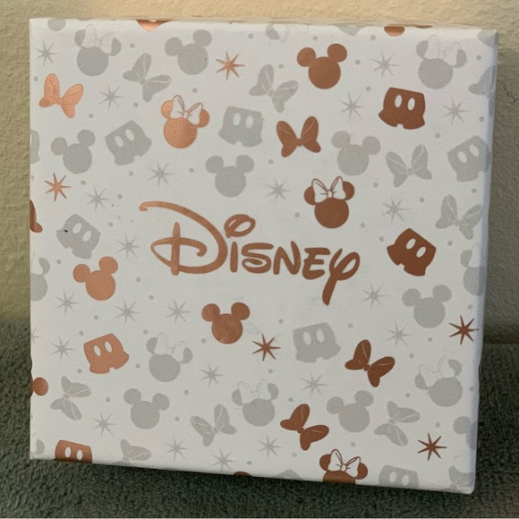 Disney's Minnie Gold Flash-Plated bracelet - New - Picture 4 of 4